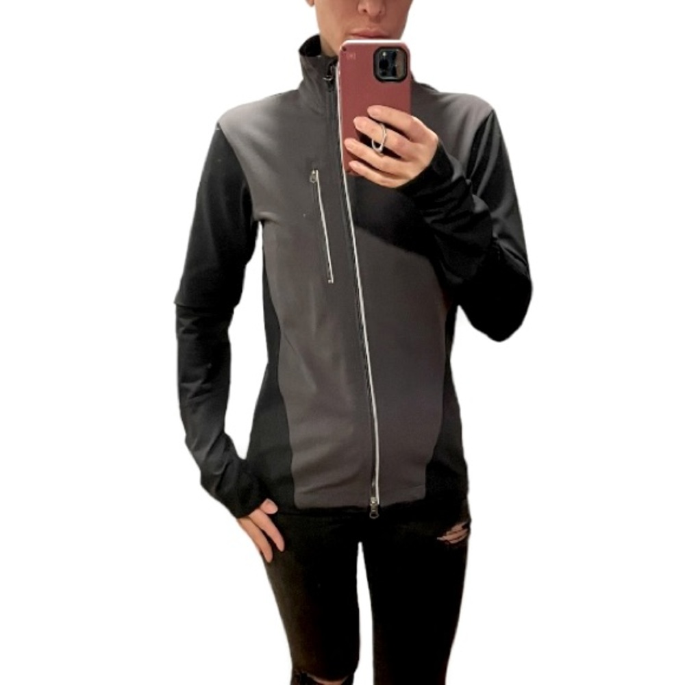 Roots Yoga Zip Top